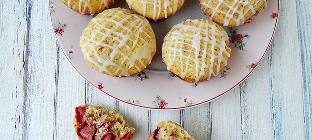 Fresh Strawberry Muffins with Vanilla Lemon Glaze