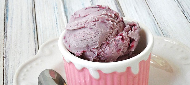 vanilla ice cream recipe - Vanilla Blackberry Jam Ice Cream