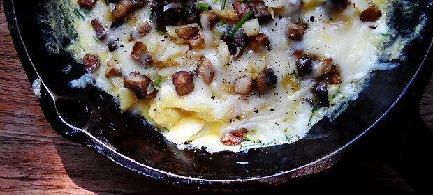 Sweet Garlic, Mushroom and Mozzarella Omelet for One