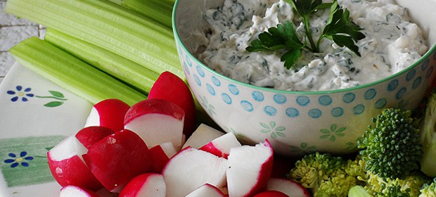 Cheesy Pesto Dip