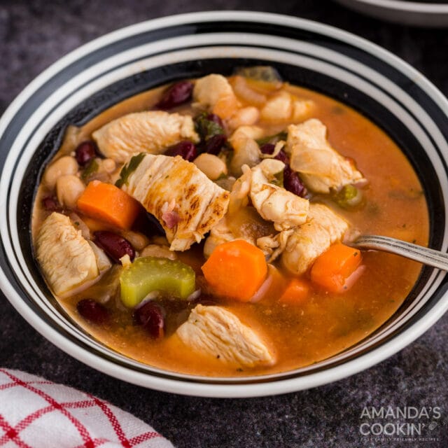 Chicken Bean Soup Amanda S Cookin Soup