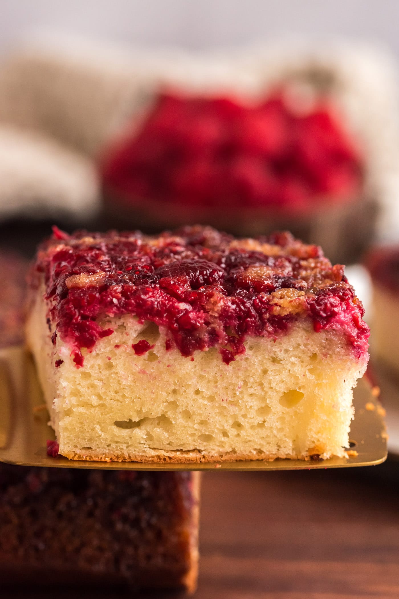 Raspberry Upside Down Cake Amanda S Cookin Cake Cupcakes