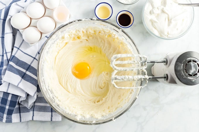 egg in cream cheese mixture