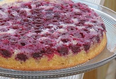 raspberry upside down cake