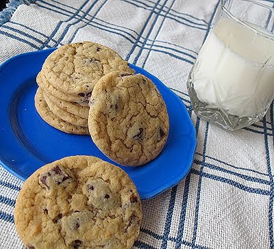 Buttermilk Chocolate Chip Cookies - perfectly round, soft and chewy!