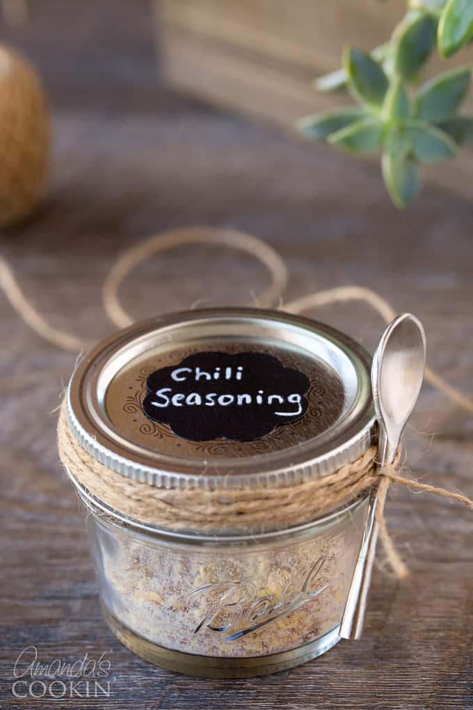 Cute labels turn homemade chili seasoning into a darling gift