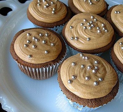 Mexican Chocolate Cupcakes with Dulce De Leche Frosting