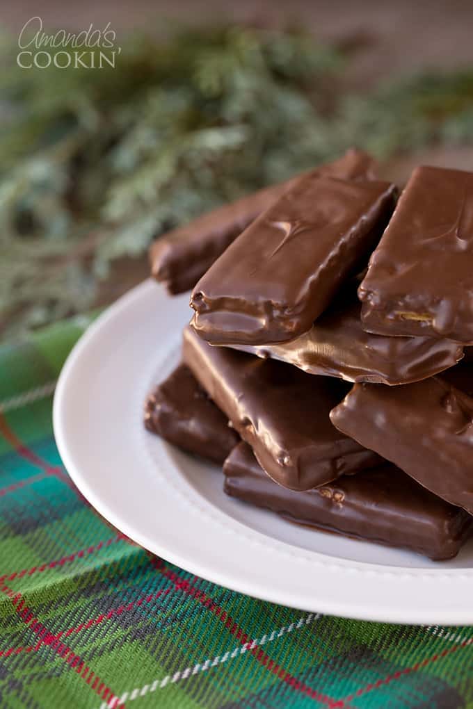 Easy Homemade Candy Bars - Amanda's Cookin' - Candy