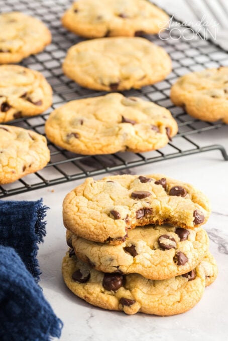 Chocolate Chip Pudding Cookies - Amanda's Cookin' - Cookie Recipes