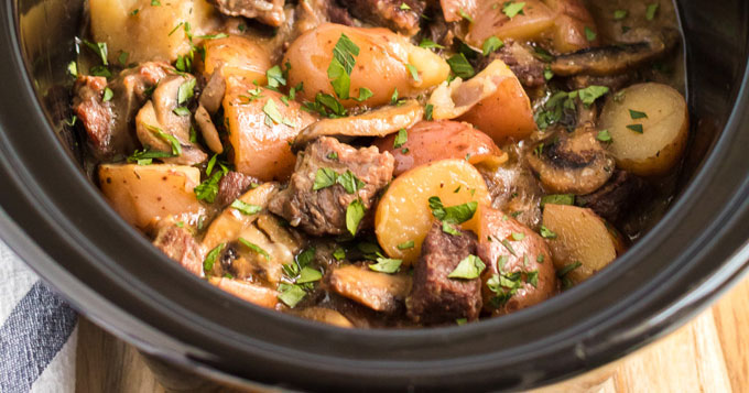 Crockpot Beef Stew Recipe - Amanda's Cookin' blog