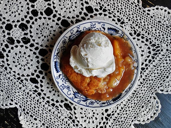 Pear-Peach Crisp with Vanilla Ice Cream: AmandasCookin.com