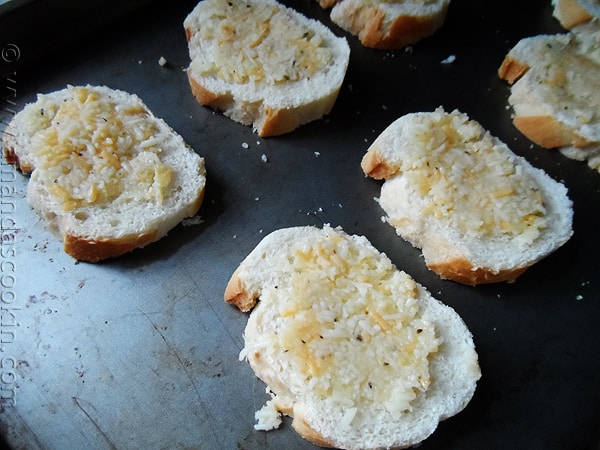 7 Cheese Garlic Spread - AmandasCookin.com