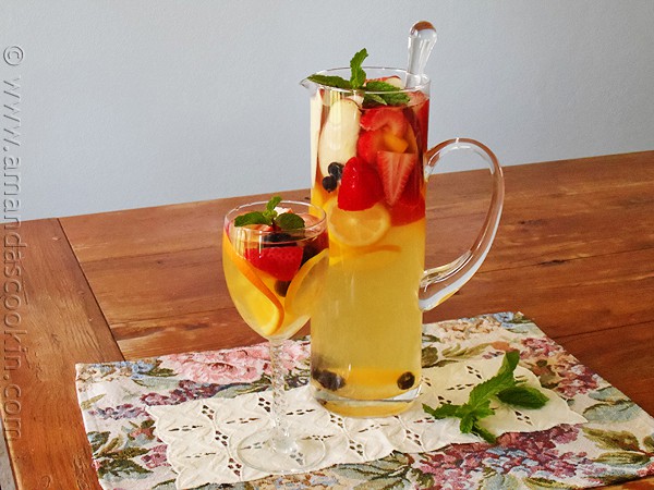 WHITE SANGRIA