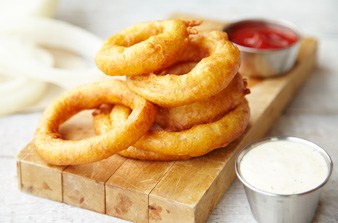 Homemade Onion Rings and Dipping Sauce