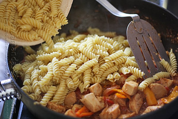 Chicken With Peppers And Pasta Amandas Cookin 5080