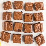 cut fudge brownie squares