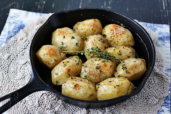 I can't wait to try these cast iron skillet roast potatoes!!