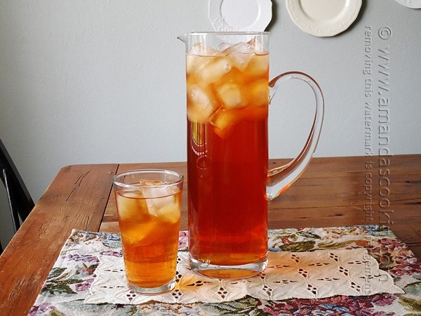 Olive Garden Peach Tea Copycat by Amanda Formaro of Amanda's Cookin'