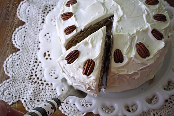 Recipe for Hummingbird Cake on Amanda's Cookin'