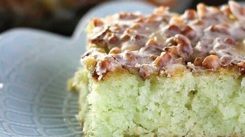 https://amandascookin.com/wp-content/uploads/2016/04/pistachio-poke-cake-680-1-480x270.jpg