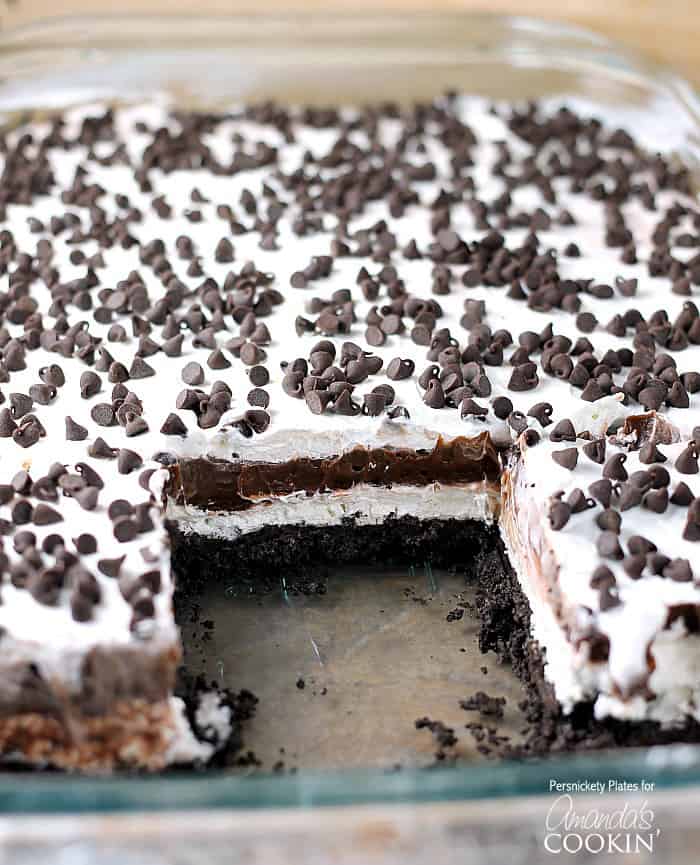 Chocolate Lasagna Recipe - Amanda's Cookin' - One Pan Desserts