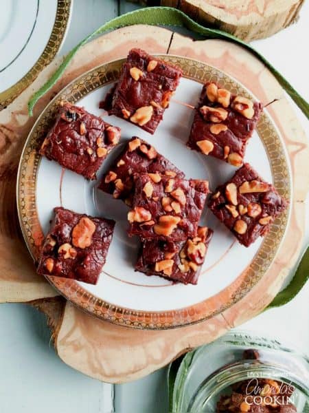 Chocolate Walnut Fudge: chocolate fudge from scratch