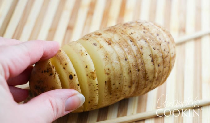 hasselback potatoes step 1