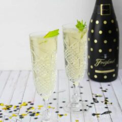 Fizzy Julep: a champagne twist on the Mint Julep cocktail