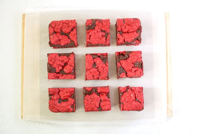 How to make Red Velvet Oatmeal Fudge Bars