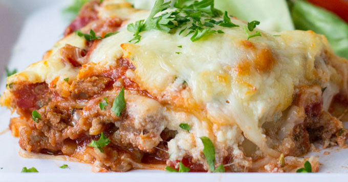 This Italian Lasagna comes from the back of the Creamette lasagna noodle box from years gone by. I'v