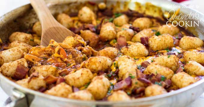 BBQ Chicken Tater Tot Skillet: delicious comfort food to the max!