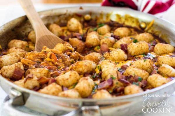 BBQ Chicken Tater Tot Skillet: delicious comfort food to the max!