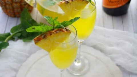 Pineapple Prosecco Punch The Perfect For Cocktail For Brunch