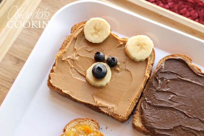 paddington bear toast - add bananas