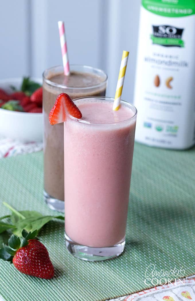 How to make dairy free smoothies, yes they're vegan!