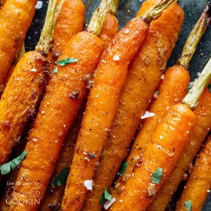 Slow Cooker Honey Cinnamon Carrots • FIVEheartHOME