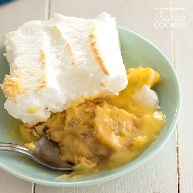 A bowl of Banana pudding