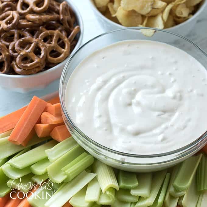 Creamy onion dip