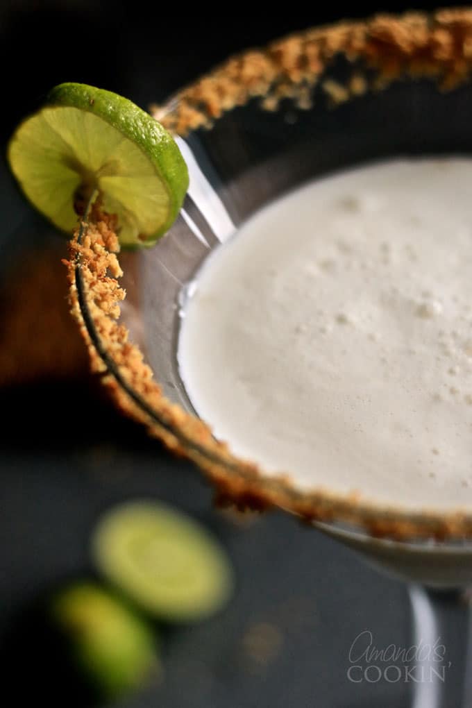 Oui, les Key Lime Pie Martinis sont en fait une chose, mon ami.