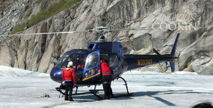 Mendenhall Glacier - helicopter Tour in Alaska