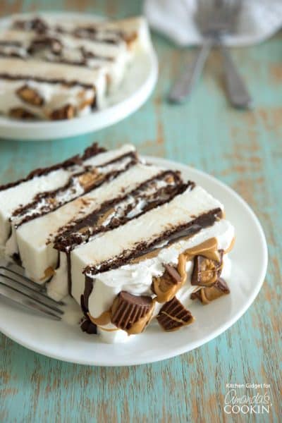 Ice Cream Sandwich Cake - Amanda's Cookin' - Ice Cream Recipes