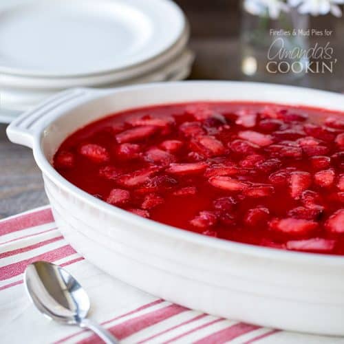 Strawberry Salad: a fresh summer salad that can also be the main course!