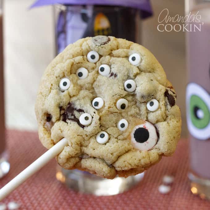 Homemade Candy Eyeballs - The Frozen Biscuit