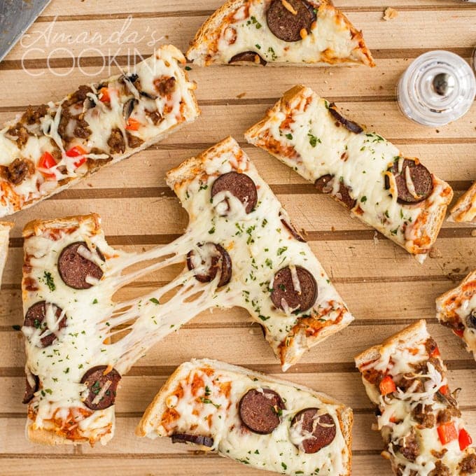 French Bread Pizza for the win! #kimmyskreations #frenchbread #pizza #, french bread pizza