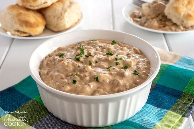 sausage gravy in bowl