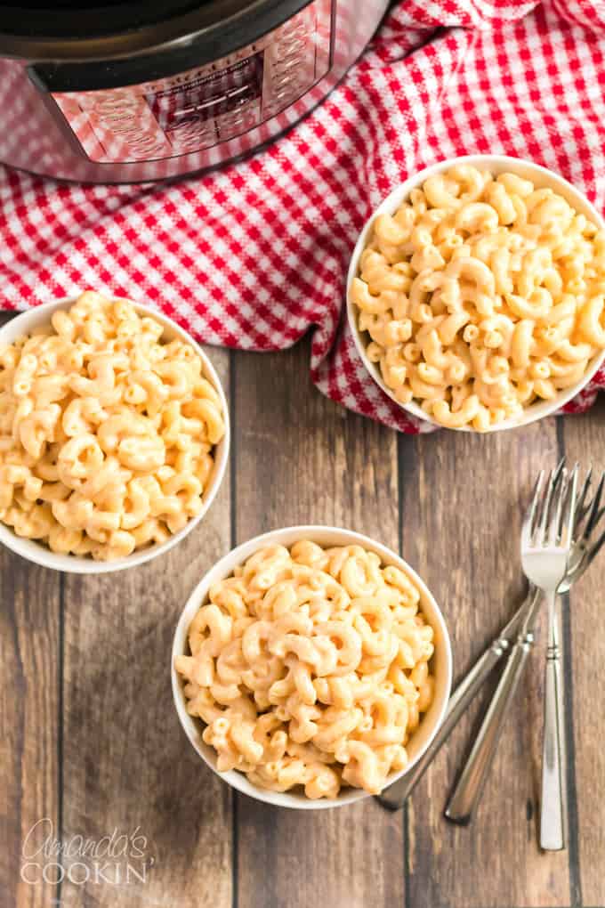 bowls of instant pot mac and cheese