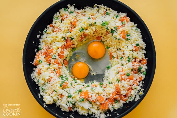 Cauliflower fried rice with egg