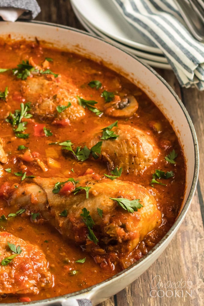 chicken cacciatore in a pan