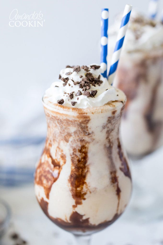 close up of mudslide in hurricane glass