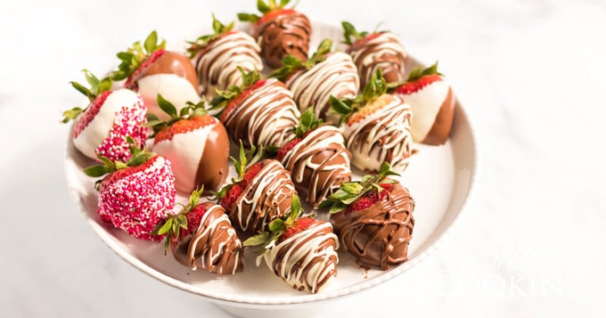tray of chocolate covered strawberries
